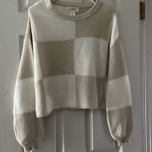 Jessica Simpson Beige and White Block Sweater
